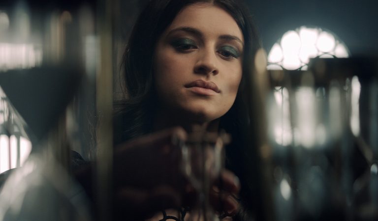 Prečo vyzerá Yennefer v Zaklínačovi inak ako v predlohe? Kastingová režisérka to vysvetlila