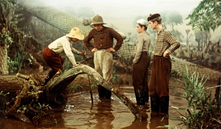 10 českých sci-fi filmov, ktorými sa naladíš na ambicióznu novinku Bod obnovy