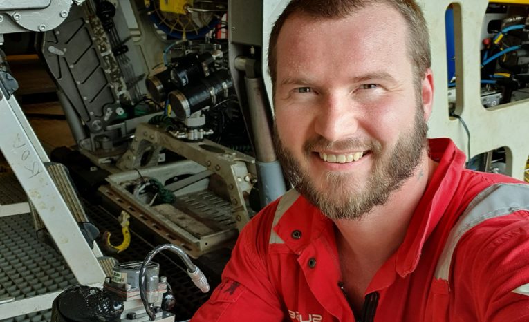 Dalibor pracuje ako pilot podvodných dronov. Čo so sebou táto nezvyčajná práca na mori prináša?