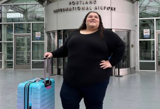 Plus-size influencerka spisuje petíciu. Druhé sedadlo v lietadle chce mať zadarmo