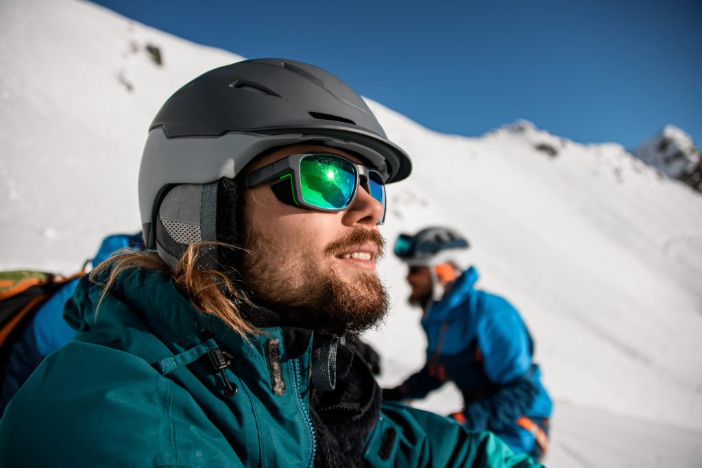 Chystáš sa na zimnú turistiku? Toto tradičné i netradičné vybavenie ti určite nesmie chýbať