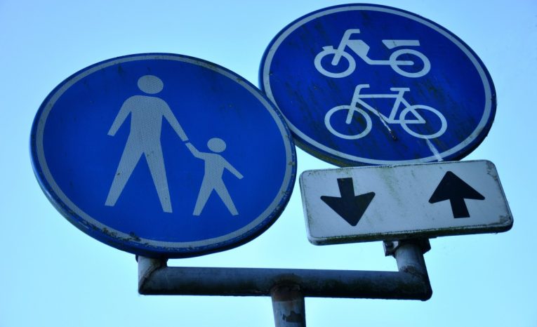 5 dopravných značiek, ktorým mnohí vodiči nerozumejú: Vieš, čo znamenajú?