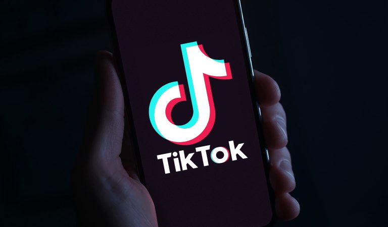 5 kontroverzných virálnych trendov, ktoré v roku 2023 ovládli TikTok