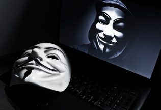 Hnutie Anonymous: obávaní hackeri, ktorých sa bojí aj samotná FBI