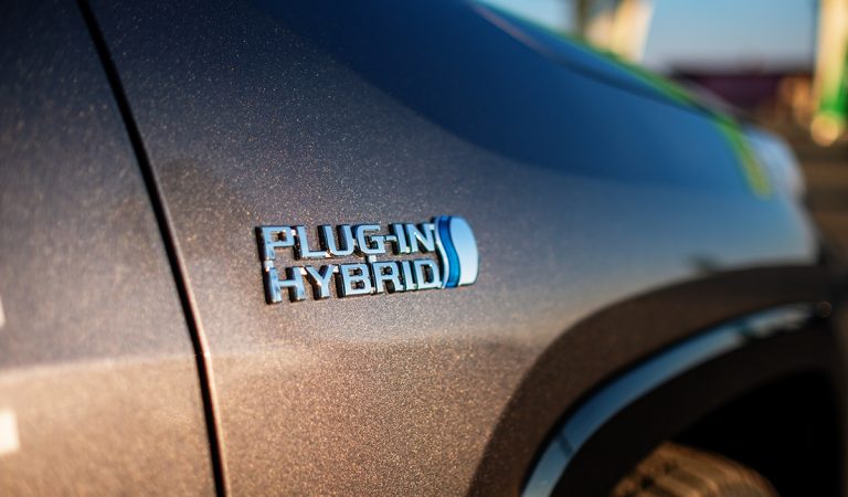 Mýty o hybridoch, ktorým by si nemal veriť: Sú naozaj také výhodné, ako sa hovorí?