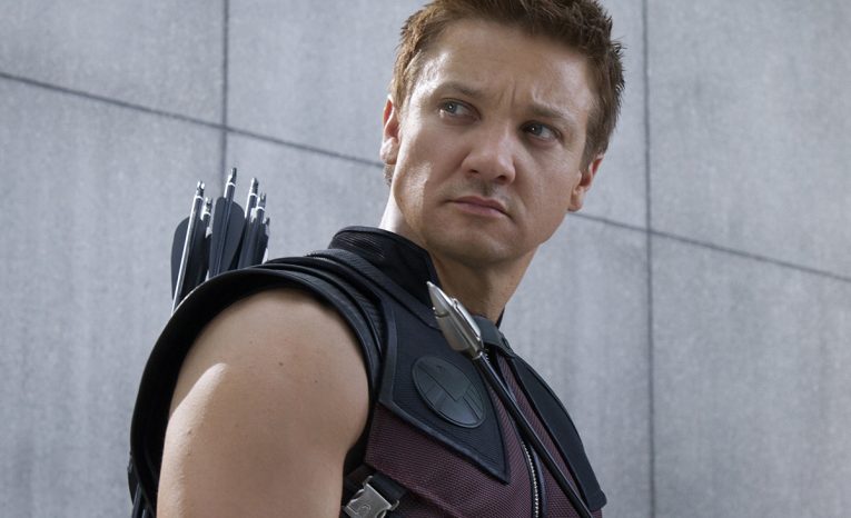 Jeremy Renner sa po roku od vážnej nehody vracia k herectvu