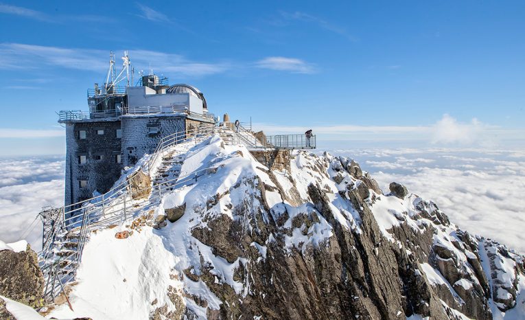 Noc so včelami či v jaskyni. Kde na Slovensku nájdeš netradičné formy ubytovania?