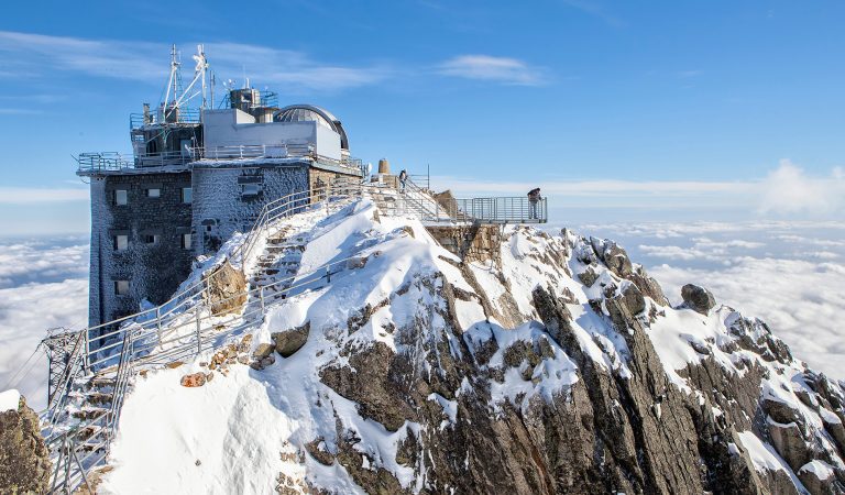 Noc so včelami či v jaskyni. Kde na Slovensku nájdeš netradičné formy ubytovania?