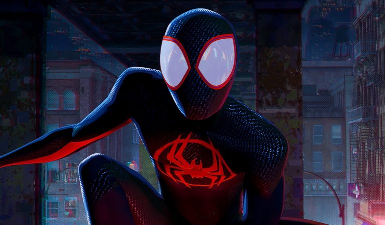Spider-Man bojuje s vlastnou úzkosťou v štýlovom krátkom filme, ktorý nadväzuje na úspešné animované kinohity