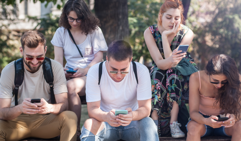 Si závislý od svojho mobilu? Tento test ti dá jednoznačnú odpoveď