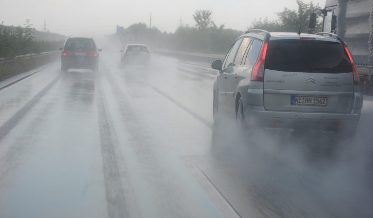 aquaplaning
