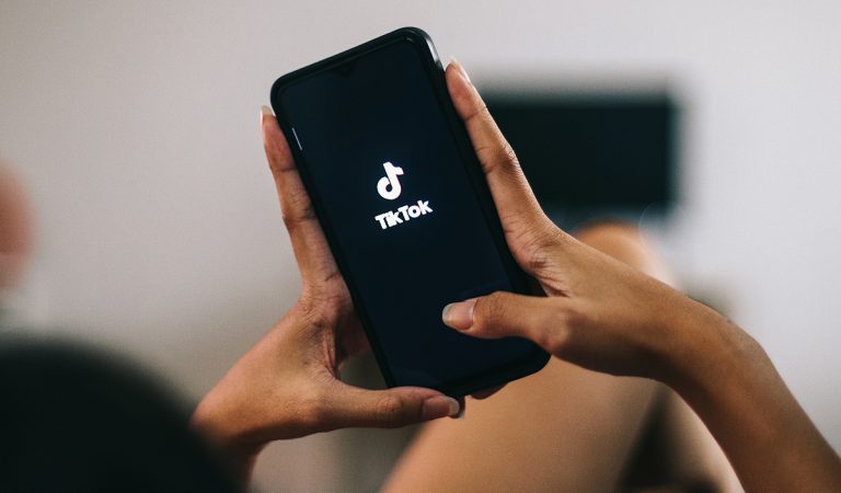 Instagram má ďalšieho vyzývateľa. TikTok spustí aplikáciu vyhradenú na zdieľanie fotografií