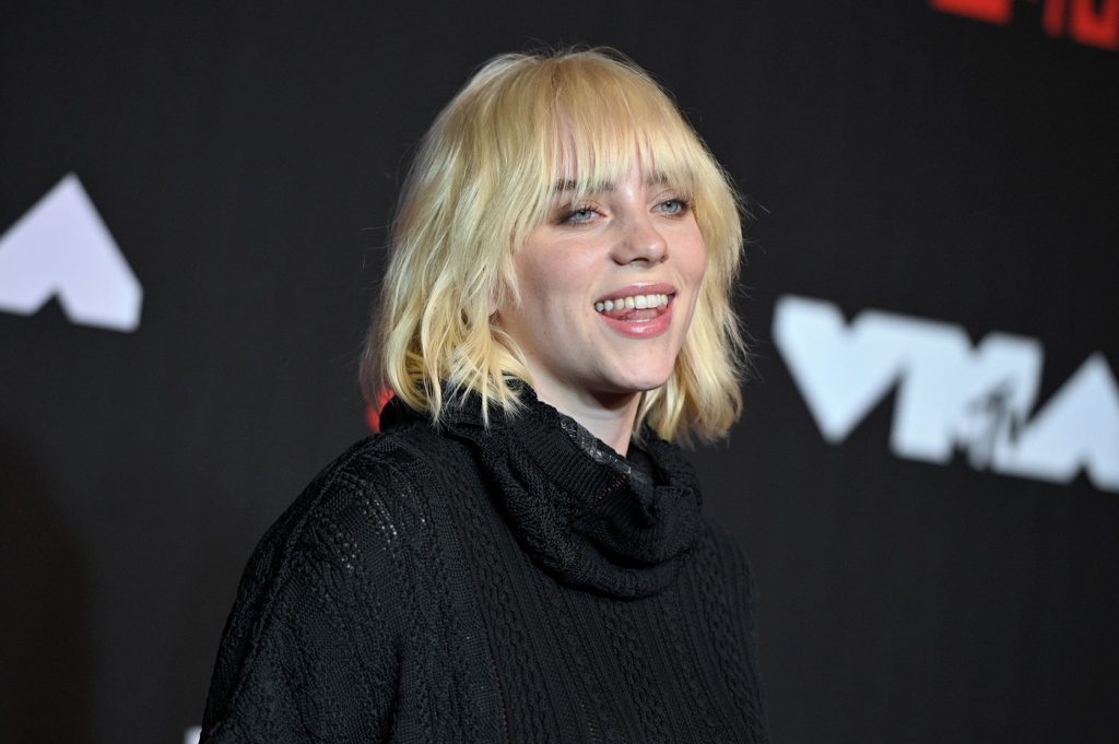 celebrity s ochoreniami, Billie Eilish, 5 svetoznámych speváčok