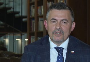 Lukáš Machala z ministerstva kultúry šokoval ľudí svojimi vyjadreniami. Tvrdí, že to, že Zem je guľatá nie je nijako potvrdené.