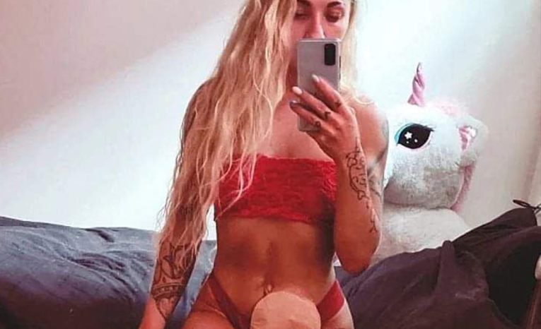 Vraj sa opäť cíti sexy. Modelka na internete hrdo pózuje so svojím vývodom