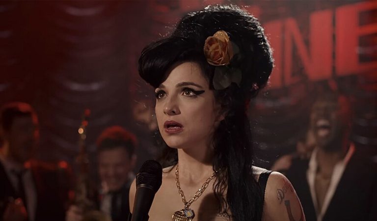 Predstaviteľka Amy Winehouse odspievala celý film sama. 10 zaujímavostí o novej dráme Back to Black, ktorá vstupuje do našich kín