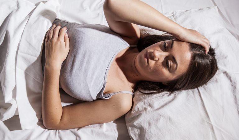 Máš problém večer zaspať? Lekár ti prezradí trik, ktorým skončí tvoje pozeranie do plafóna