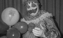 Prečo sa deti boja klaunov? Odpoveďou je meno John Wayne Gacy, ktorého sa nebáli, no mali