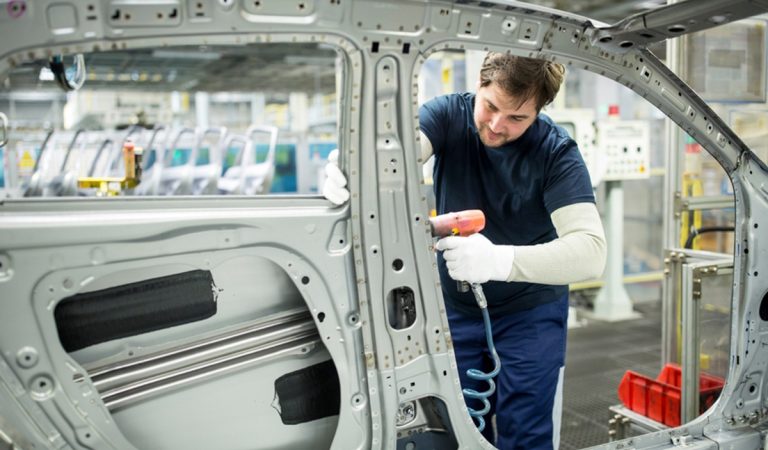 východ Slovenska automotive firma