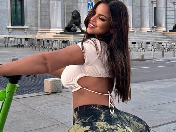 Kedysi sa nezmestila do lietadla. Kyprá OnlyFans modelka šokovala fanúšikov svojou premenou