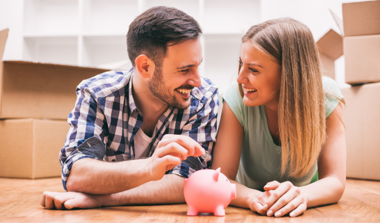 Spoločné financie vo vzťahu: Ako sa vyhnúť konfliktom o peniaze