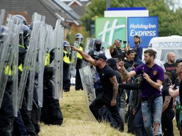 Británia zažíva najväčšie protesty