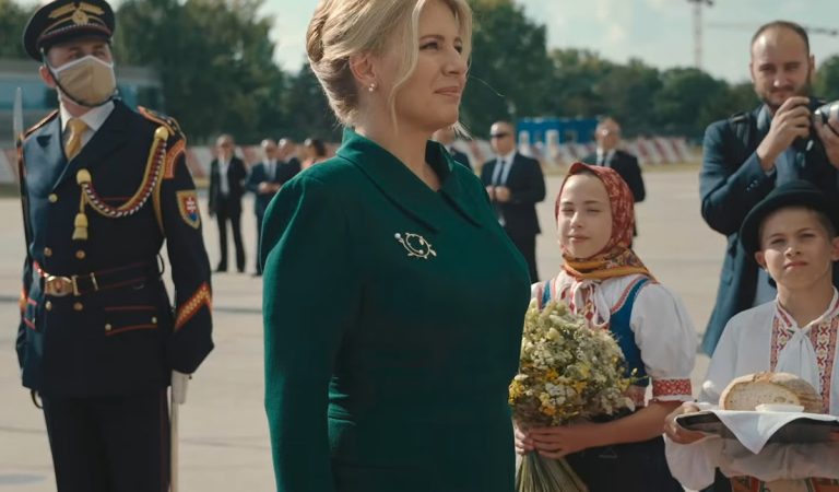 Do kín prichádza dokument o Zuzane Čaputovej. Tvorcovia ukázali trailer
