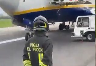 Ryanair vybuchli pneumatiky