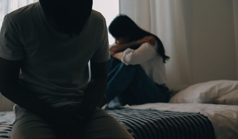 PREMIUM REWIND 2024: Od žiarlivosti cez Tinder až po vzťah na diaľku. Najúspešnejšie vzťahové články tohto roka