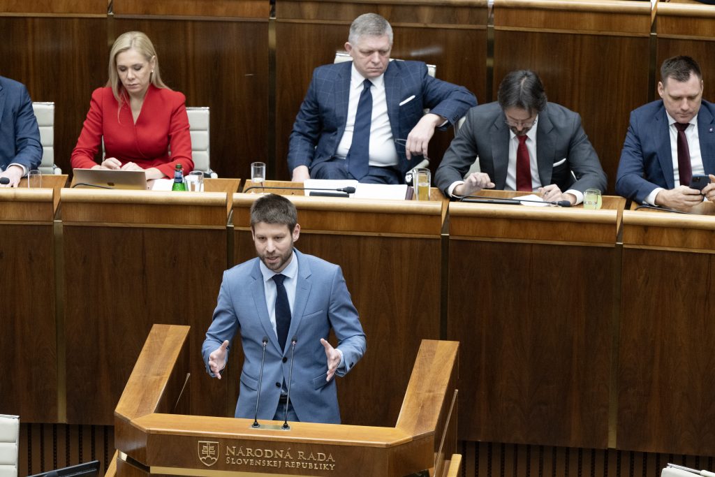 Neni týždňa je týždenný formát, ktorý ti prinesie zhrnutie tých najdôležitejších, ale aj menej dôležitých udalostí, ktoré hýbu svetom.