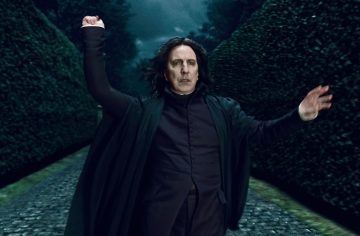 Severus Snape mal byť upír? 5 ohromujúcich teórií zo sveta Harryho Pottera