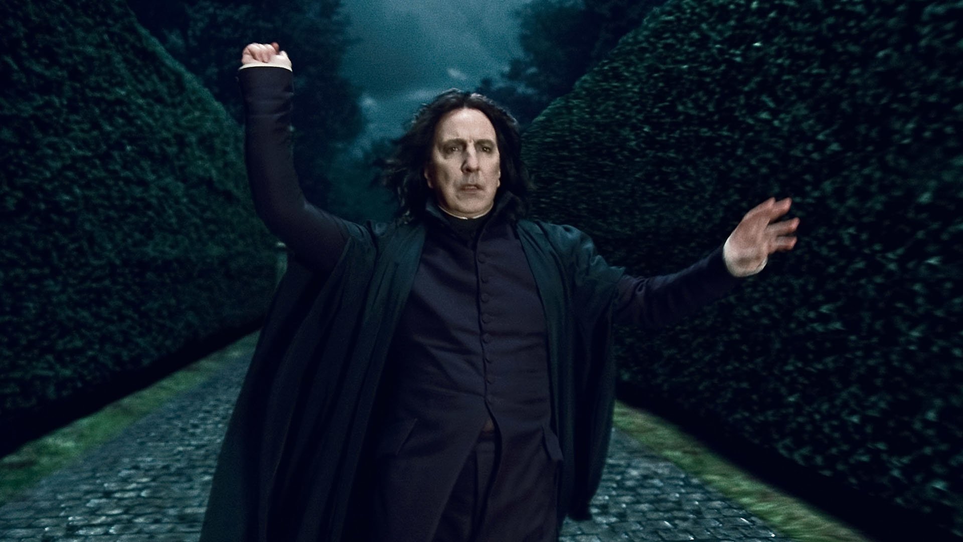 Severus Snape mal byť upír? 5 ohromujúcich teórií zo sveta Harryho Pottera