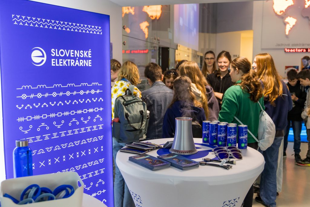 Študenti postavili malé modulárne reaktory v Minecrafte - spoznaj úžasné stavby víťazov súťaže Energocraft!