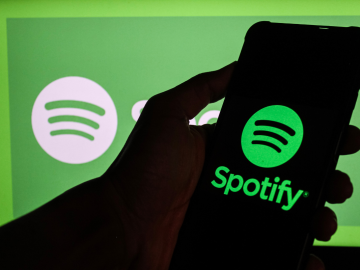 Experti vystríhajú pred nebezpečným vírusom. Ľuďom sľubuje Spotify zadarmo