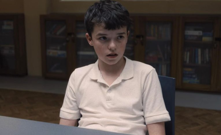 Seriálový hit Adolescent od Netflixu sa bude púšťať na stredných školách s podporou britskej vlády