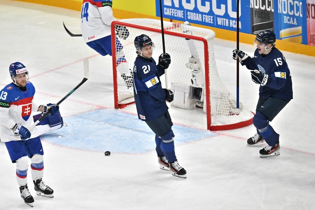 Slovenskí hokejisti sa na majstrovstvách sveta 2025 rozlúčili v dueli s Fínskom. Takto vyzeral zápas Slovensko - Fínsko.
