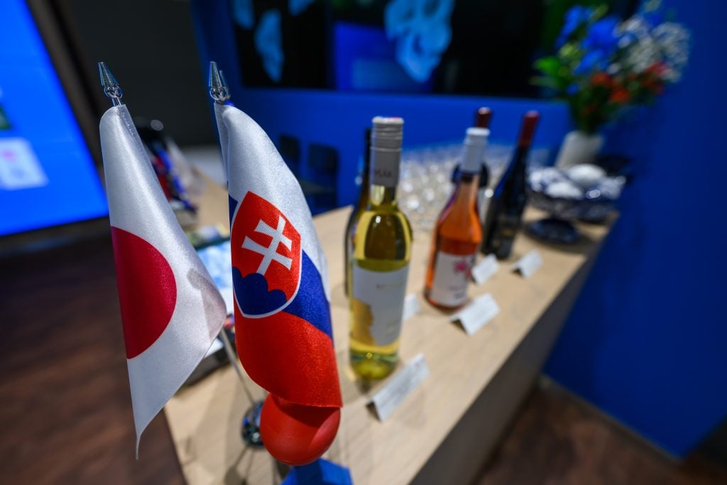 Slovenská expozícia na významnom podujatí Expo Osaka 2025 podľa verejnosti za veľa nestojí a navyše môže byť riadne predražená.