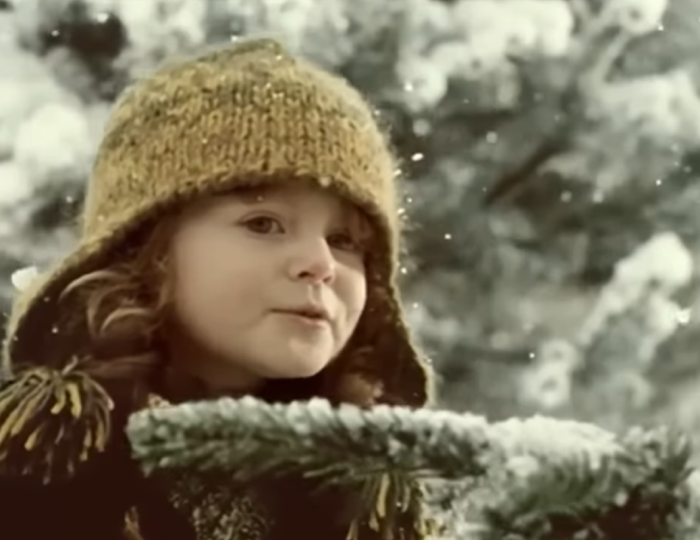 Koľko dostala za legendárnu reklamu na Kofolu? Známe dievčatko so zlatým prasiatkom prezradilo sumu