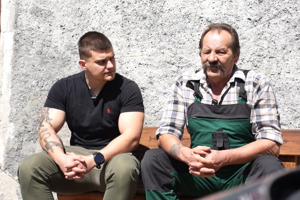 Farmár Štefan nám v rámci relácie Za oponou virality porozprával o temných častiach svojej minulosti. Bol vo väzení, žena ho takmer zabila.