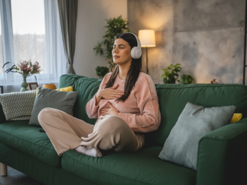 Lepší spánok aj empatia: 5 nečakaných výhod meditácie, ktoré ti zmenia život