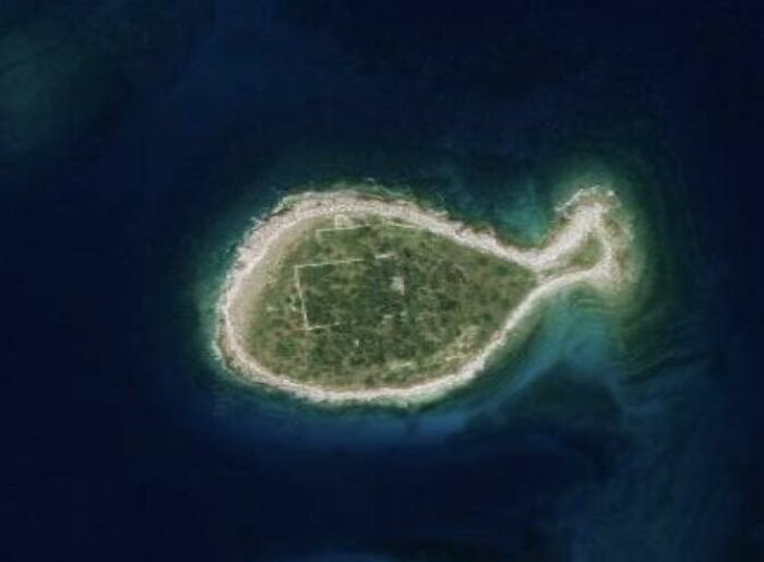 Čo to má znamenať? 15 zaujímavých aj bizarných obrázkov, ktoré našli ľudia na Google Earth
