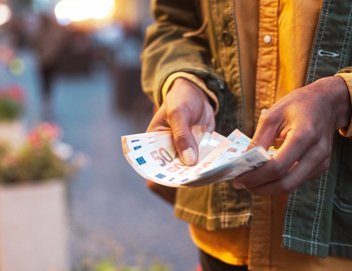 „Počítal som vtáky na pláži.“ Najdivnejšie spôsoby, akými ľudia zarobili peniaze