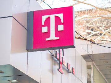 Slováci zostali zmätení emailom od Telekomu. Operátor objasnil, o čo ide