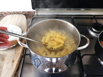 Túto ingredienciu do cestovín pridávať nesmieš. Môže uvoľniť karcinogénne látky