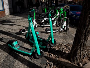 Toto slovenské mesto sa rozhodlo z ulíc stiahnuť e-kolobežky. Má na to vážny dôvod