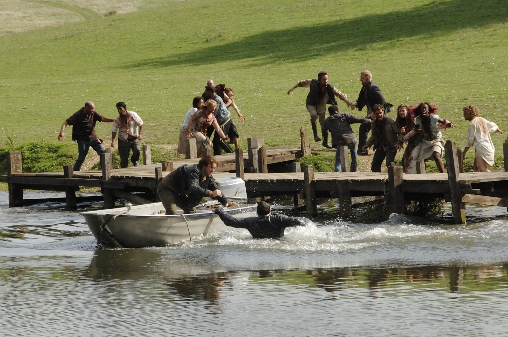 Z chodiacej hŕby hniloby po nadprirodzené mašiny na vraždenie. Filmový zombie prešiel naprieč históriou mnohými premenami