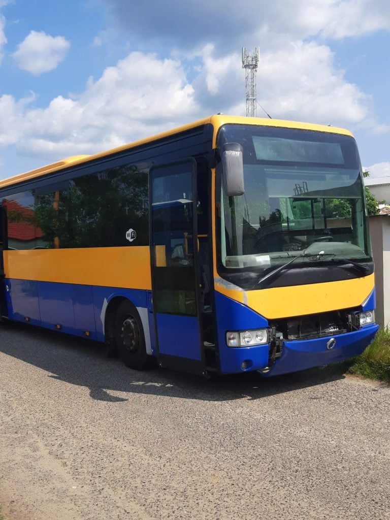 Slovenský autobus so školákmi bol zadržaný v Česku po tom, ako polícia zistila, že je v katastrofálnom technickom stave.