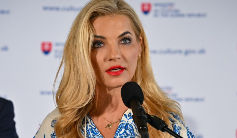 „Takto vyzerá tvár zlej, nešťastnej a arogantnej osoby.“ Bruchala sa opäť pustil do Šimkovičovej