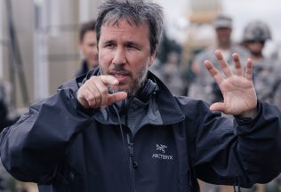 James Bond našiel svojho režiséra. Natočí ho uznávaný režisér sci-fi eposu Duna