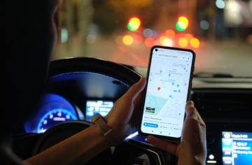 Nenápadné písmeno v Google Mapách ti môže ušetriť stovky eur. Všímaj si ho najmä pri cestách do zahraničia